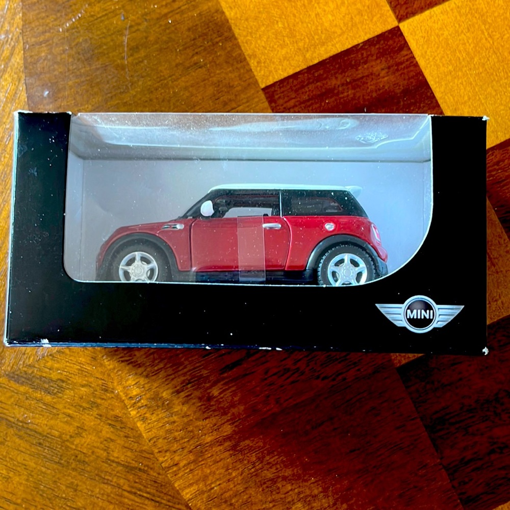 Mini Cooper S pullback toy- never opened